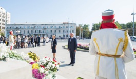 Президент принял участие в торжественном мероприятии в честь Дня Независимости