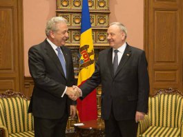 Moldovan president, Greek minister approach EU integration, assistance