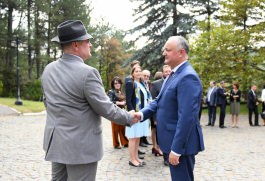 Președintele țării a avut o întrevedere informală cu șefii misiunilor diplomatice