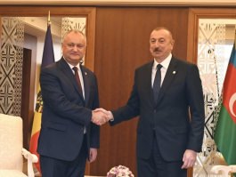 Igor Dodon a avut o întrevedere cu Ilham Aliyev