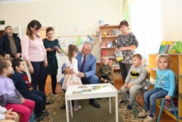 Igor Dodon a vizitat satul Etulia