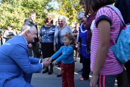 Igor Dodon a vizitat satul Etulia