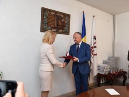 Igor Dodon a vizitat Combinatul de materiale de construcții ”MACON”