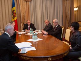 Moldovan president signs decrees appointing four magistrates