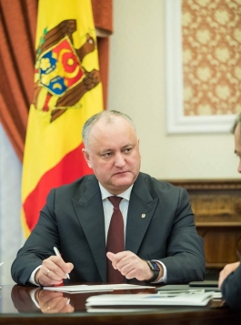 Igor Dodon, Zinaida Grecianîi și Ion Chicu au desfășurat ședința săptămînală