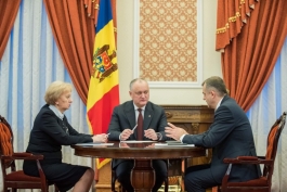 Igor Dodon, Zinaida Grecianîi și Ion Chicu au desfășurat ședința săptămînală