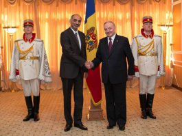 Moldovan president receives accreditation letters of five envoys