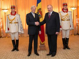 Moldovan president receives accreditation letters of five envoys