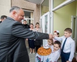 Igor Dodon a vizitat satele Crasnoarmeiscoe și Tălăești din raionul Hîncești