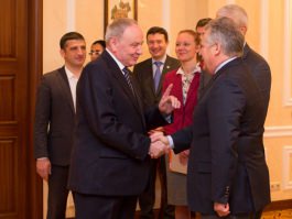 Moldovan head of state meets former Polish, Serbian, Albanian presidents