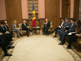 President Nicolae Timofti meets U.S. senator