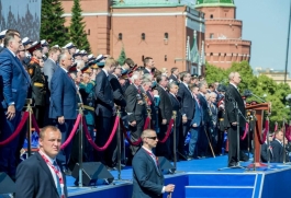 Президент Молдовы присутствовал на военном параде в Москве