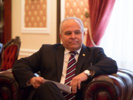 Moldovan president receives accreditation letters of five ambassadors