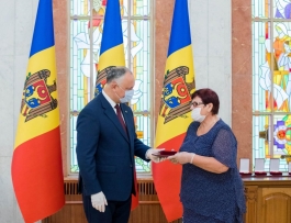 Igor Dodon a conferit înalte distincții de stat unui grup de cetățeni ai Republicii Moldova