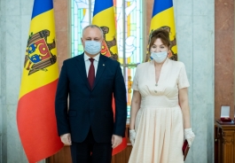 Igor Dodon a înmânat înalte distincții de stat unui grup de cetățeni