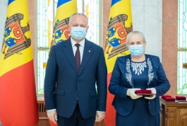 Igor Dodon a înmânat înalte distincții de stat unor cetățeni ai Republicii Moldova