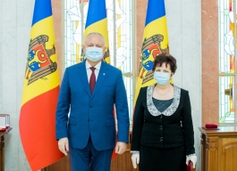 Președintele Republicii Moldova a înmânat distincții de stat unui grup de lucrători medicali