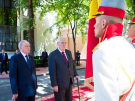 Moldovan president meets Czech counterpart