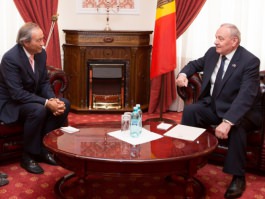 President Nicolae Timofti meets Danish envoy