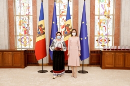 Președintele Maia Sandu: „Republica Moldova are artiști talentați și prolifici, adevărați ambasadori ai valorilor și tradițiilor noastre”