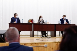 Президент Республики Молдова Майя Санду встретилась с примарами, врачами и предпринимателями района Единец