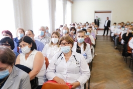 Președintele Maia Sandu a discutat cu reprezentanții autorităților publice locale, agenții economici, medicii și pedagogii din Sîngerei