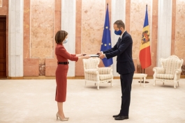 Președintele Maia Sandu a primit scrisorile de acreditare din partea noilor ambasadori ai Regatului Suediei și Uniunii Europene