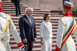 Președintele Republicii Moldova, Maia Sandu, l-a întâmpinat la Chișinău pe Președintele Republicii Federale Germania, Frank-Walter Steinmeier