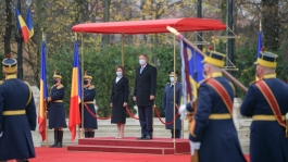 Preşedinţii Maia Sandu şi Klaus Iohannis au discutat despre relansarea mai multor proiecte de interes pentru cetățenii din Republica Moldova şi România