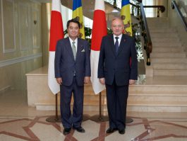 Президент Николае Тимофти встретился с заместителем министра иностранных дел Японии по парламентским вопросам Такао Макино