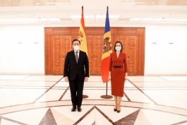 Президент Майя Санду обсудила с министром иностранных дел, ЕС и сотрудничества Королевства Испания ситуацию в регионе и двустороннюю повестку дня