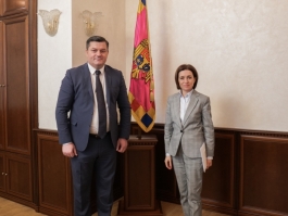 Șefa statului s-a întâlnit cu președintele Confederației Naționale a Sindicatelor din Moldova