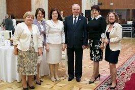 Президент Николае Тимофти принял участие в церемонии вручения Национальной премии, посвященной 23 годовщине со дня провозглашения независимости Республики Молдова