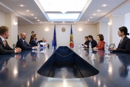 Șefa statului a discutat cu Președintele Consiliului European, Charles Michel: „Vom continua să muncim pentru ca, într-o bună zi, să intrăm în marea familie europeană”