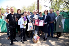 În ajun de 9 mai, șefa statului l-a vizitat pe veteranul de război Ioil Lupașco din satul Slobozia-Dușca, raionul Criuleni
