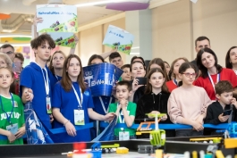 Președinta Maia Sandu a participat la Finala FIRST LEGO League Challenge și a înmânat premii pentru echipele câștigătoare ale competiției