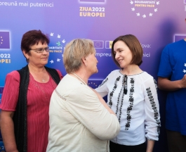 Președinta Maia Sandu: „Proiectele realizate cu sprijinul UE la Edineț și în alte localități din Moldova, contribuie la modernizarea țării noastre”