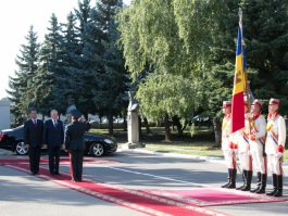 President Nicolae Timofti attended a festivity dedicated to the 23rd anniversary of the National Army