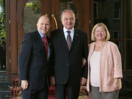 Moldovan president awards order of honour to U.S. ambassador