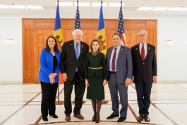 Șefa statului s-a întâlnit cu o delegație a Congresului american, condusă de David Price