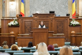 Președinta Maia Sandu, în Senatul României: „Republica Moldova și România își croiesc împreună soarta, ca parte a lumii libere”