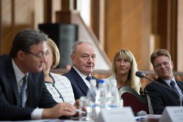 Президент Николае Тимофти принял участие в Форуме национальных меньшинств Республики Молдова
