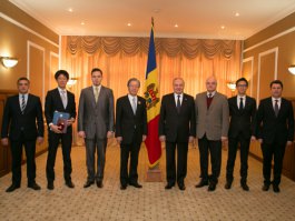 Moldovan president awards Japanese envoy Order of Honour