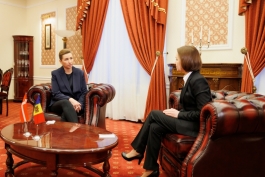 Глава государства встретилась с Премьер-министром Королевства Дании Метте Фредериксен