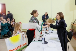 Președinta Maia Sandu a vizitat localnicii din Mihăileni și Recea, din raionul Râșcani