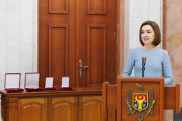 Președinta Maia Sandu a înmânat „Ordinul Republicii” colectivului Clubului Sportiv de Dans „Codreanca” și distincții de stat pentru antrenori