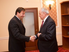 Президент Николае Тимофти провел встречу с новым главой Бюро Совета Европы в Кишинэу Хосе Луисом Эрреро