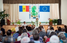 Președinta Maia Sandu la Vălcineț, Călărași: „Aici am găsit un bun exemplu local de a aduce Europa la noi acasă” 