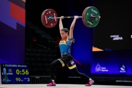 Președinta Maia Sandu i-a felicitat pe sportivii care au obținut 21 de medalii la Campionatul European de Haltere pentru tineri