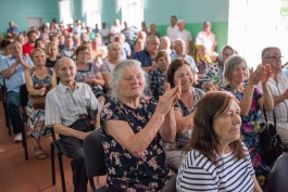 Глава государства в селе Питушка района  Кэлэрашь: «Мы продолжим модернизацию сел и городов, чтобы граждане как можно скорее смогли порадоваться лучшим условиям жизни»